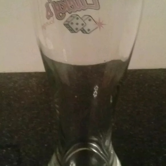 Lucky's Lounge Dice Craft 20 oz. Beer Glass - Picture 5 of 5